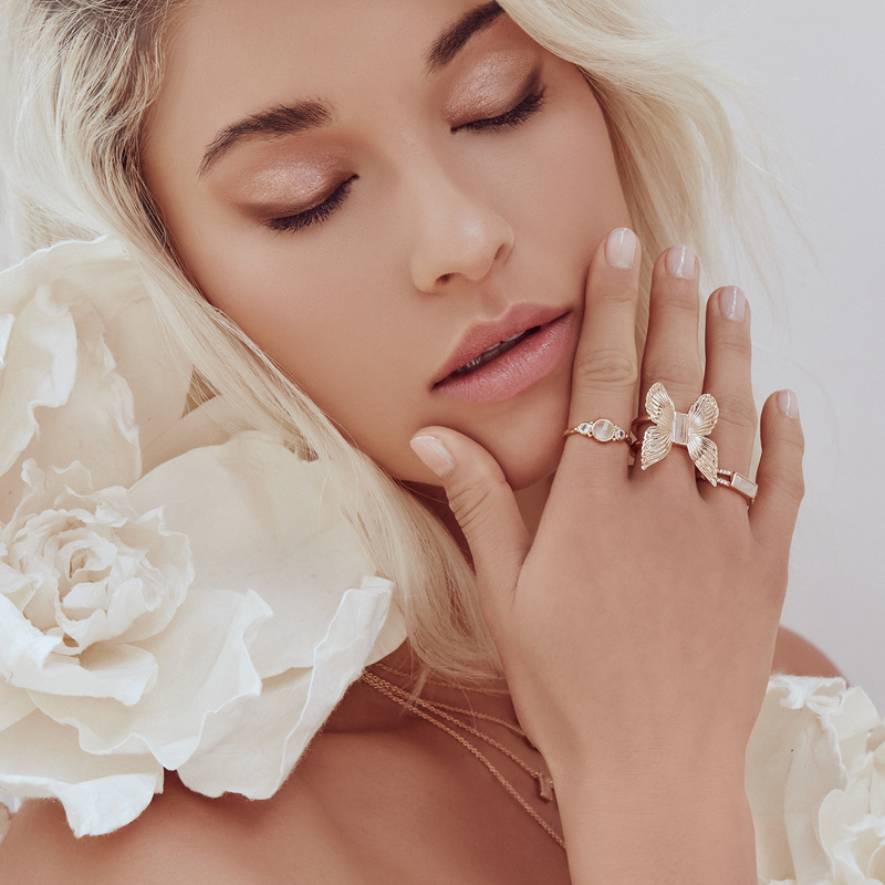 Female model photo shoot of elizabethstonejewelry