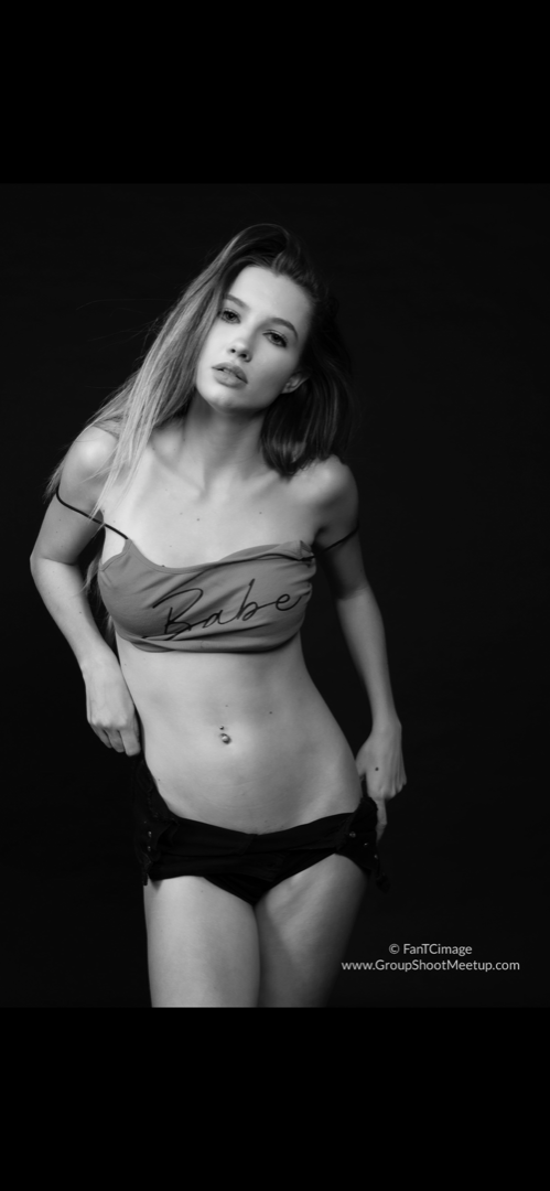 Female model photo shoot of Korie Taylor