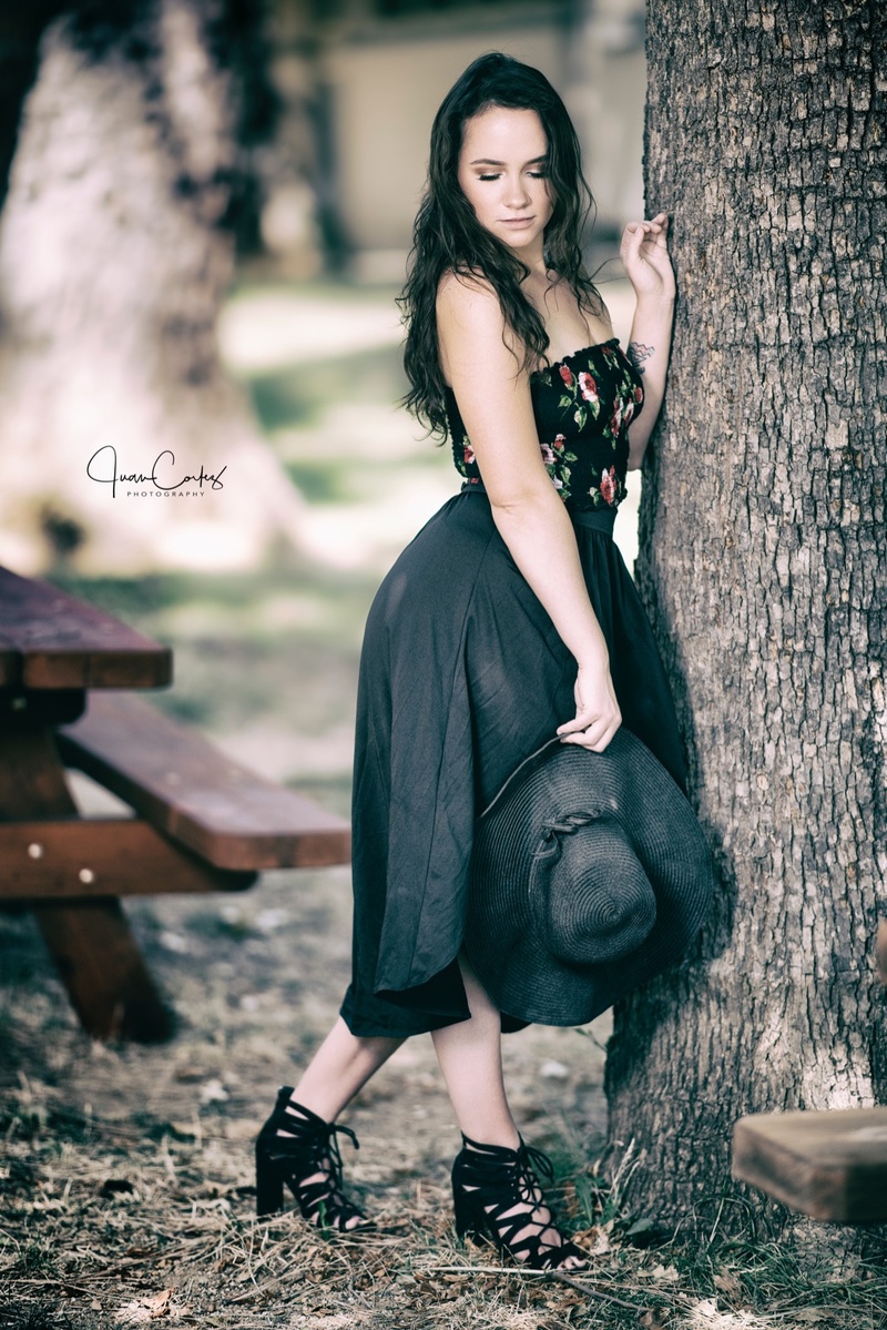 Female model photo shoot of jeljewell