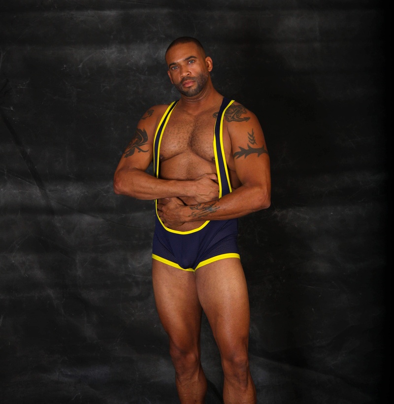 Male model photo shoot of xcentric1