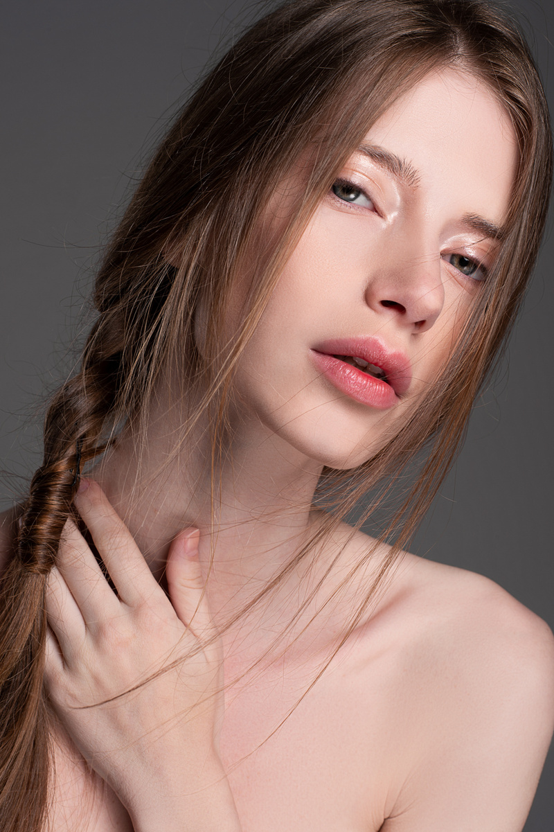 Female model photo shoot of Natasha_gidlevskaya
