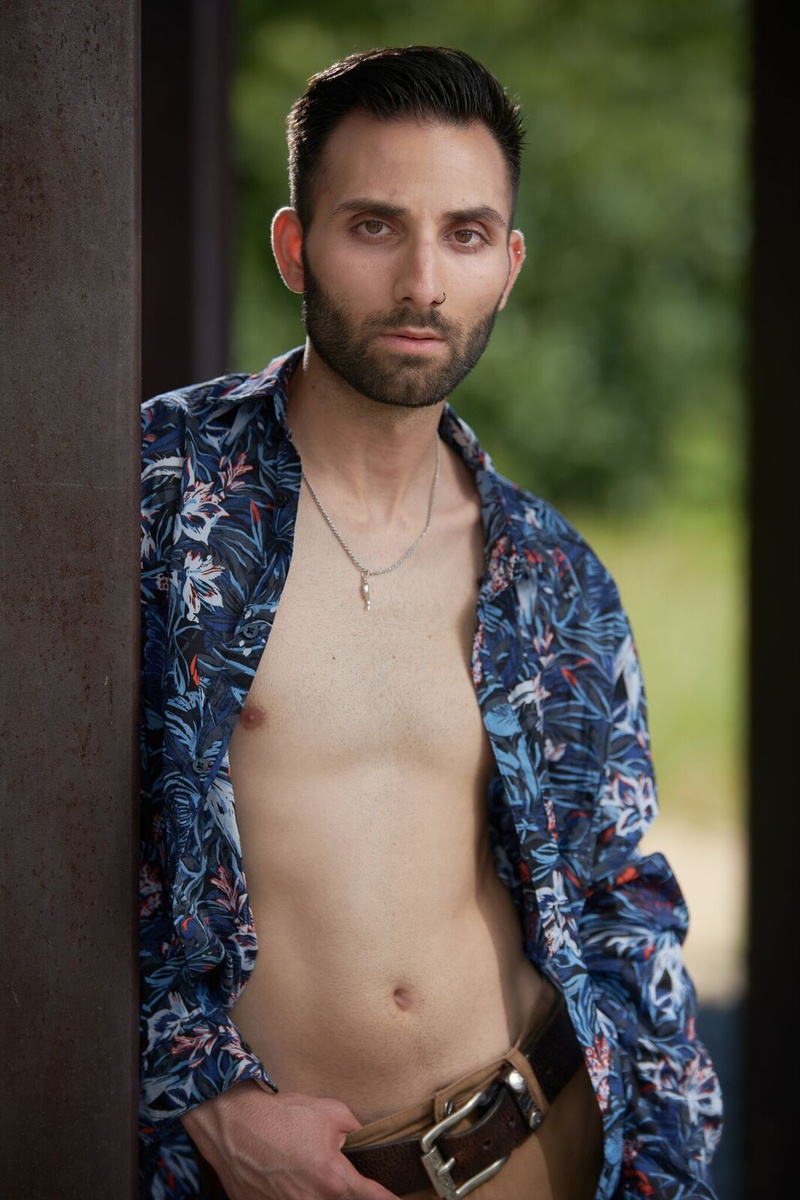 Male model photo shoot of TreyGoCray in Porter, IN