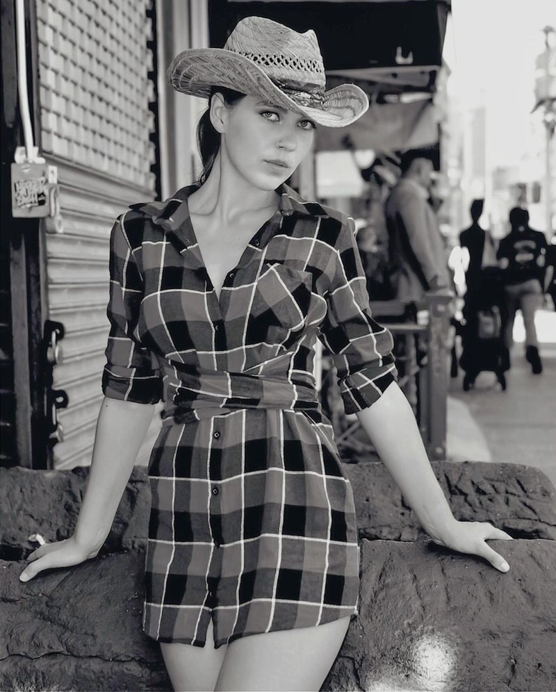 Female model photo shoot of Elena Kakurina in New York