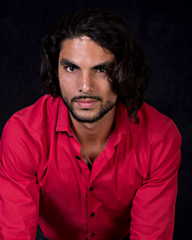 Male model photo shoot of Cesar Baez