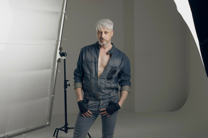 Male model photo shoot of Silverfox69