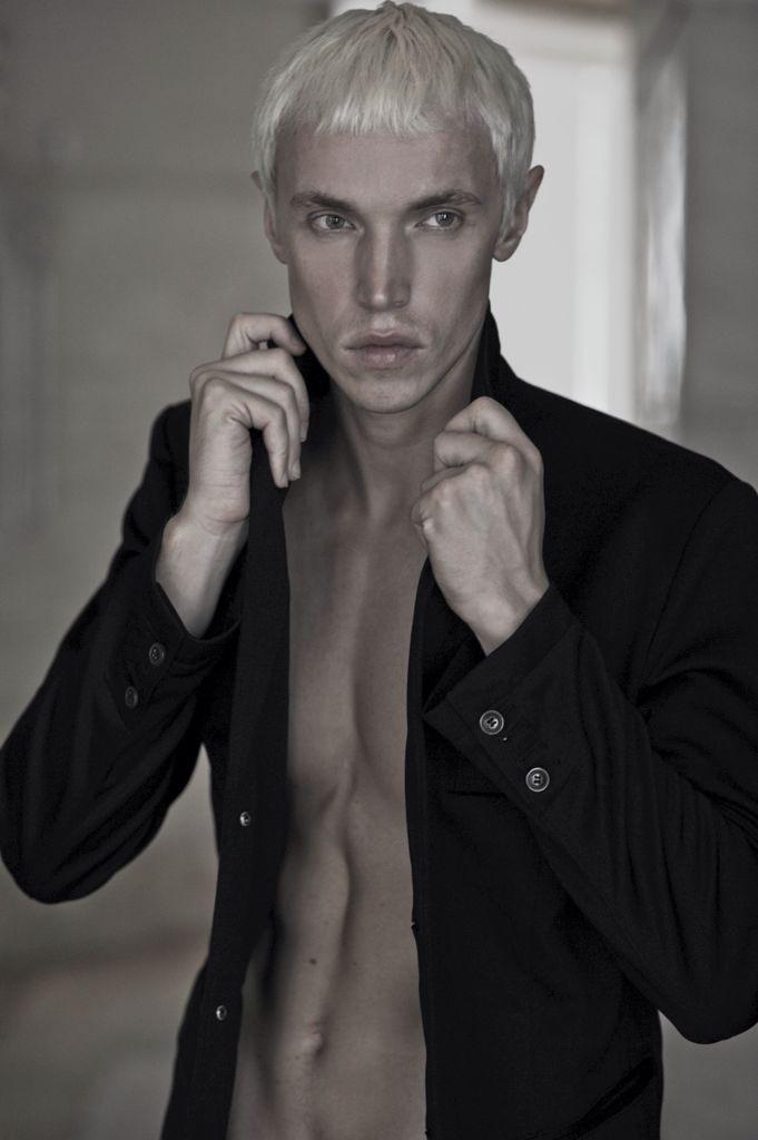 Male model photo shoot of Vitaliy N