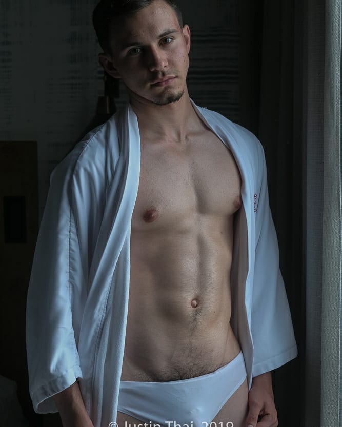 Male model photo shoot of Jaywolf98