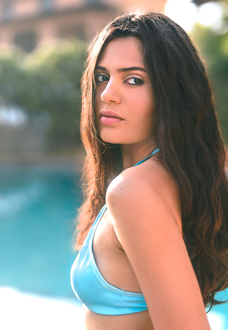 Female model photo shoot of Devi Giannetti