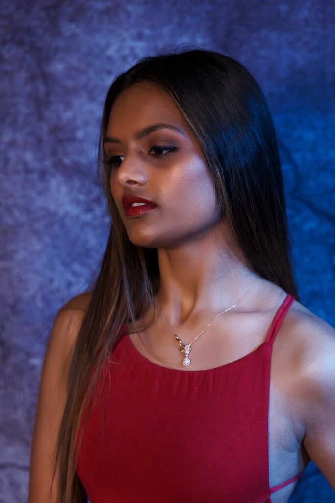 Female model photo shoot of vishu9734