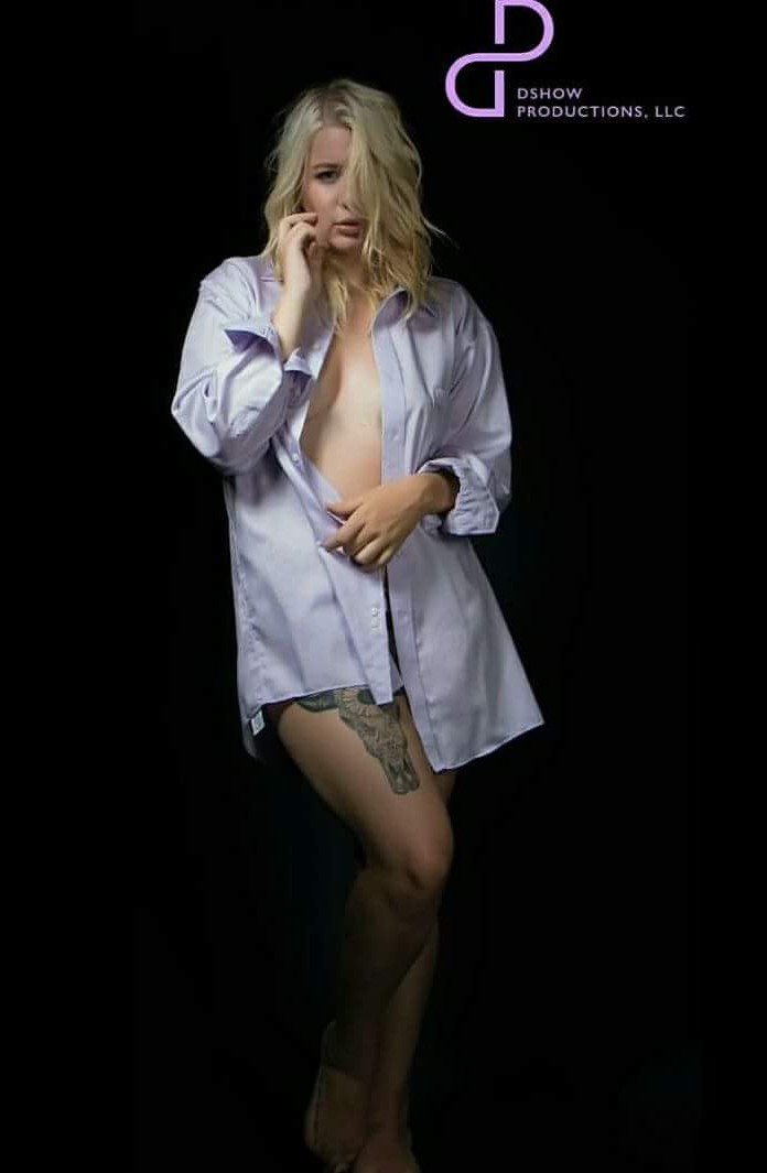 Female model photo shoot of TxChristinex