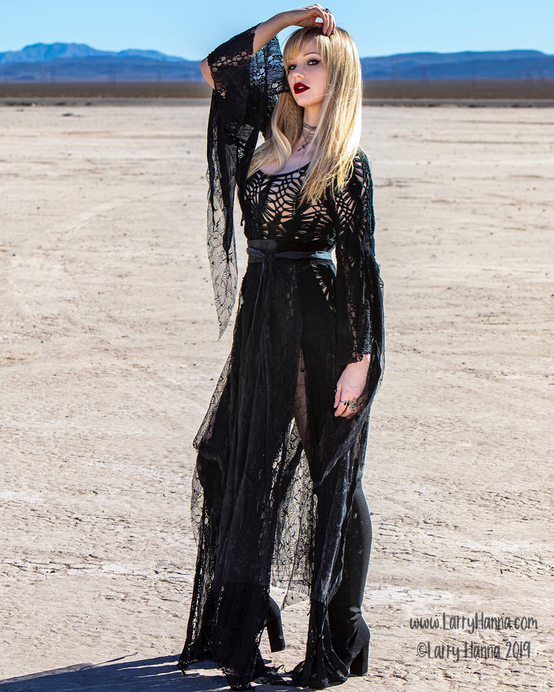 Female model photo shoot of VioletMorphine in Nevada