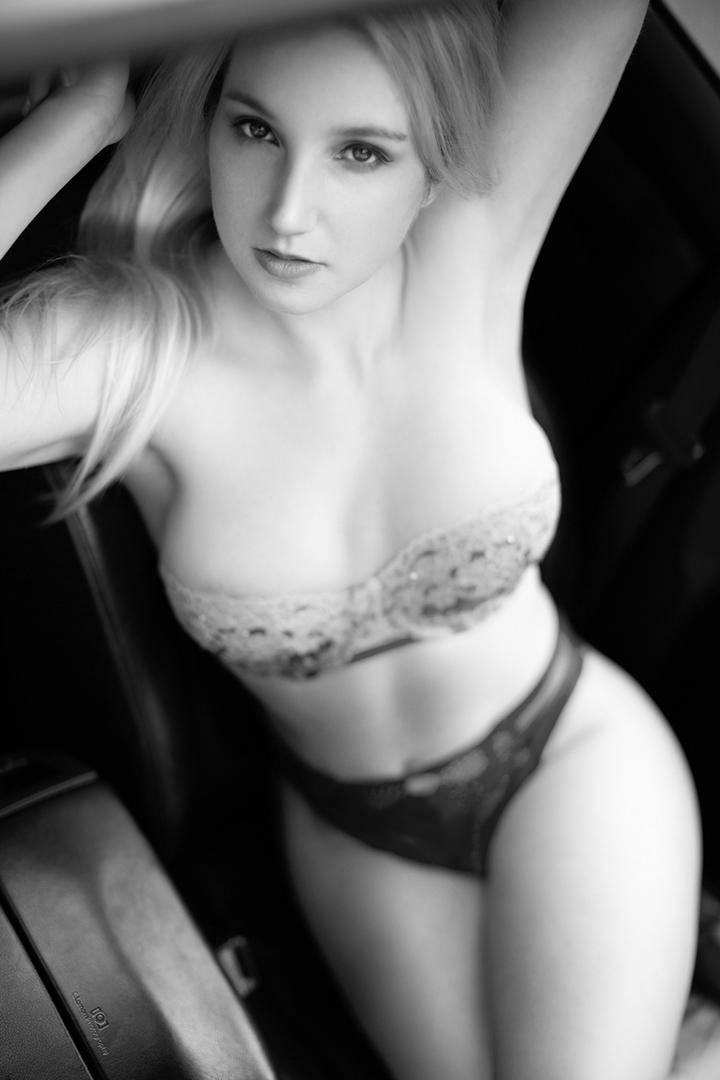 Female model photo shoot of Felicity_V