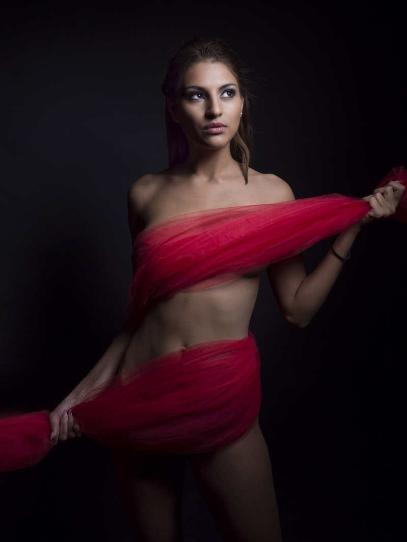Female model photo shoot of Bella98 in Hungary