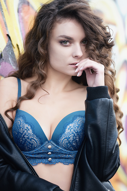 Female model photo shoot of Astrid Rysova