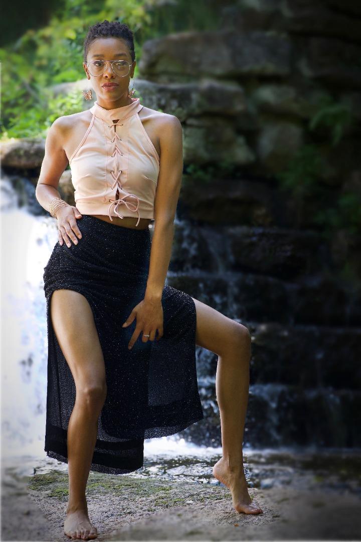 Female model photo shoot of Dionna M