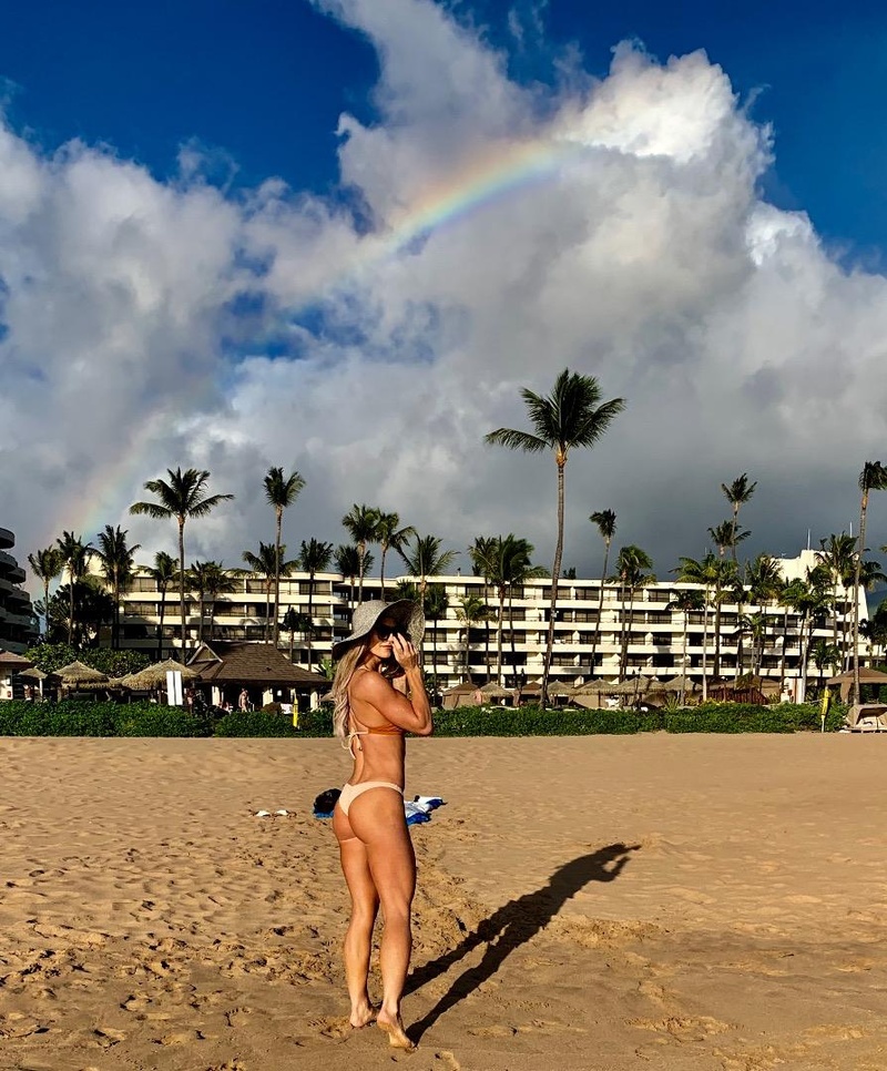 Female model photo shoot of KELLY LAUREN in Ka’anapali, Maui, Hawaii