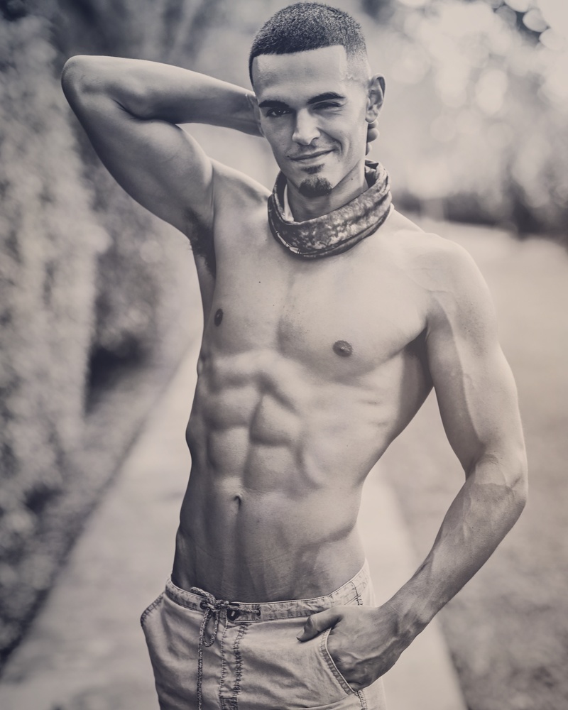 Male model photo shoot of Jorge32