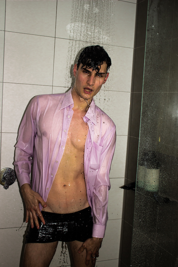 Male model photo shoot of Lukas Davis