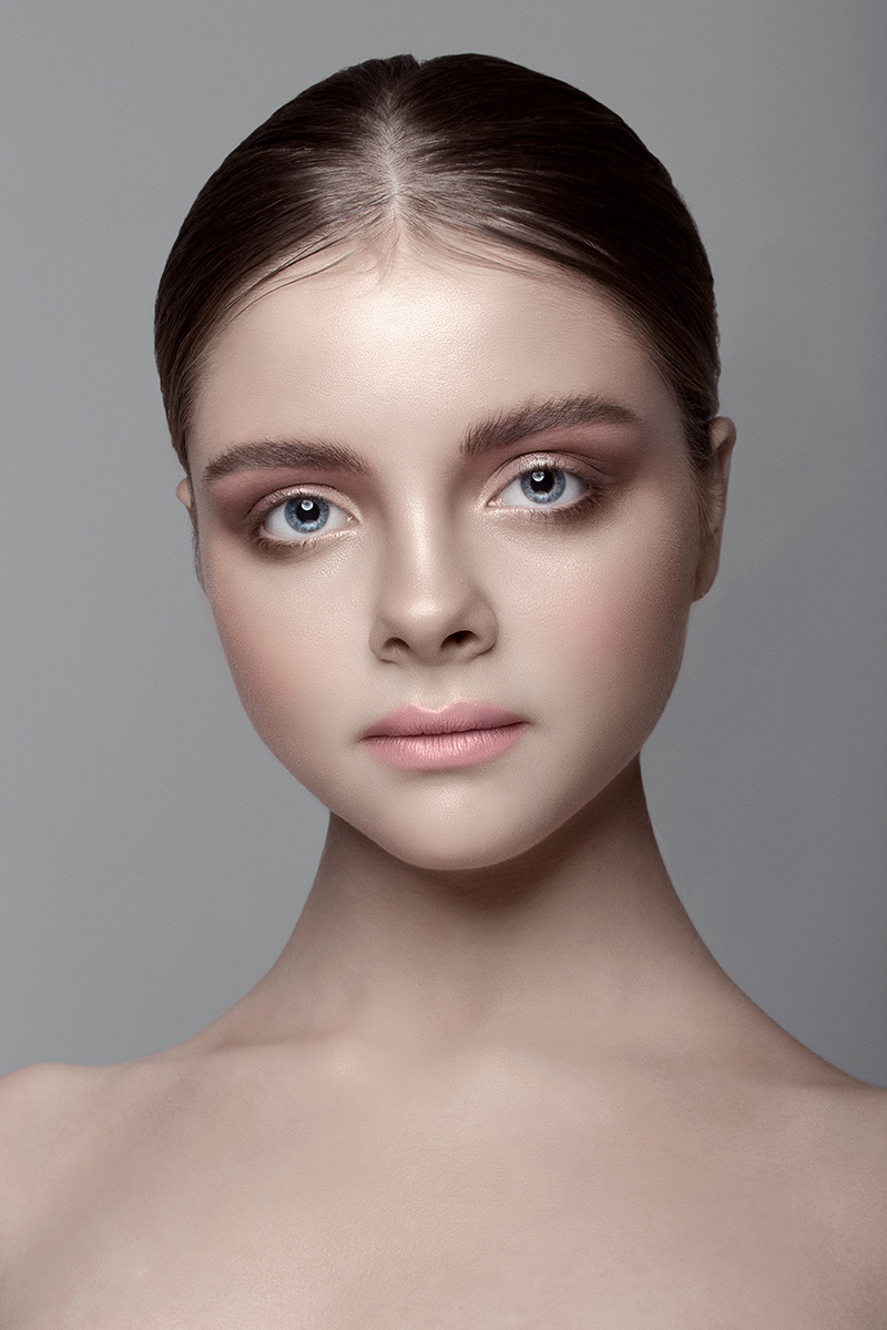 Female model photo shoot of Masha Kul