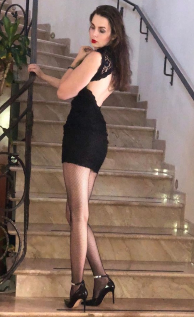 Female model photo shoot of AnastasiaRomanova