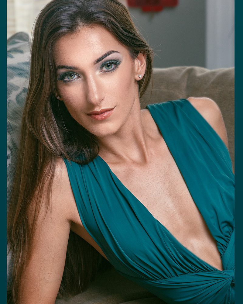 Female model photo shoot of Jenna_elisabeth_ in Orlando, Florida