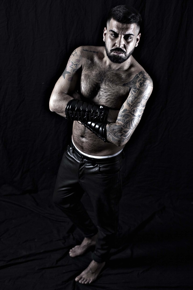 Male model photo shoot of fotografo-berlino