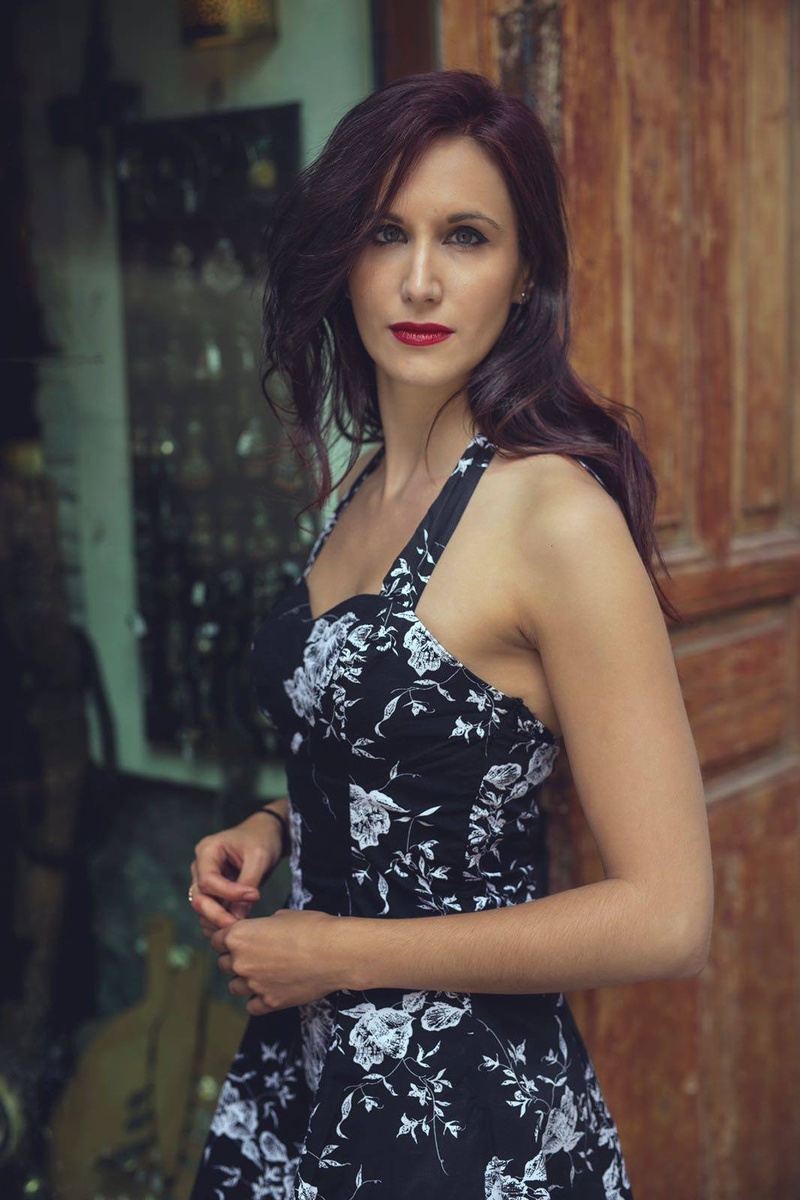 Female model photo shoot of PaulaCalvo