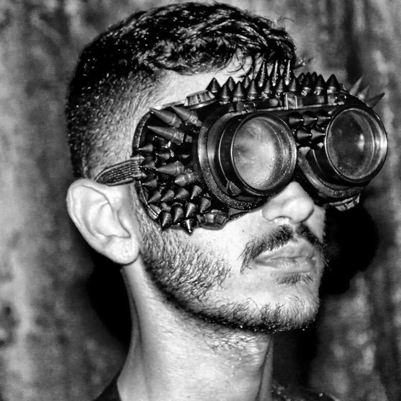 Male model photo shoot of Tarek Saab
