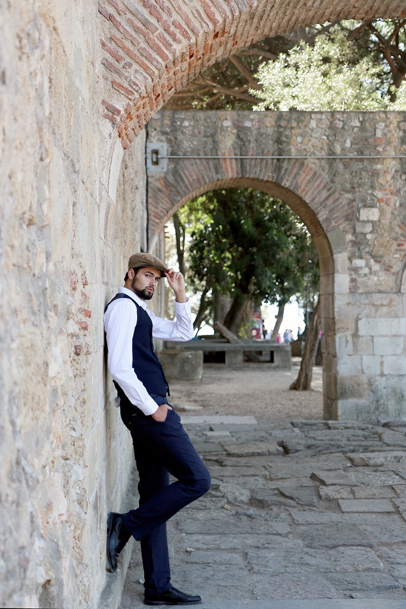 Male model photo shoot of Goncalo Pinto in Castelo de S. Jorge