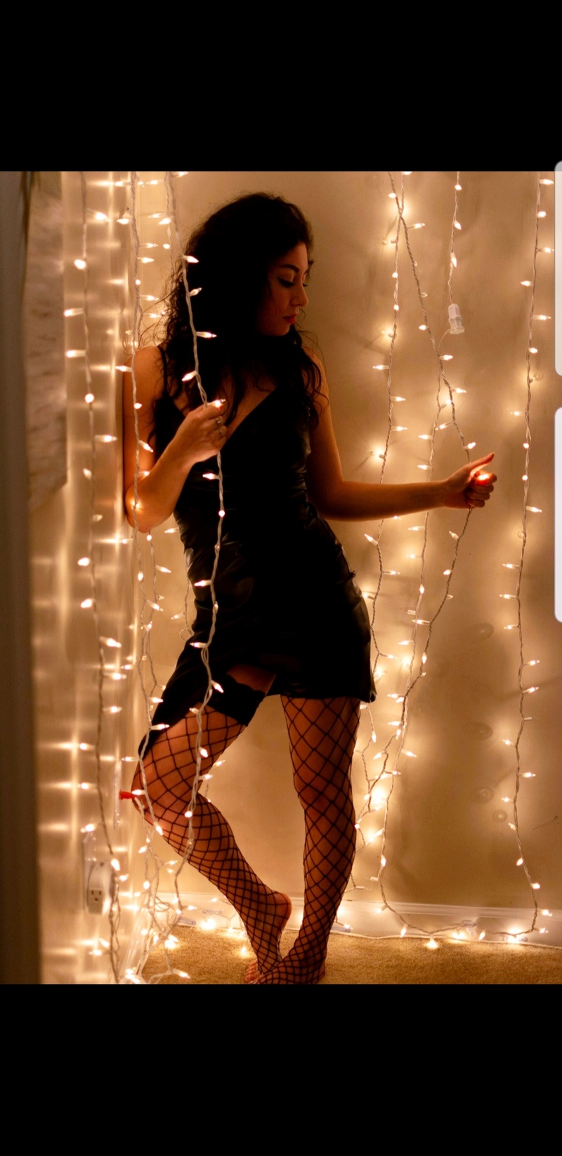 Female model photo shoot of valerie_lights