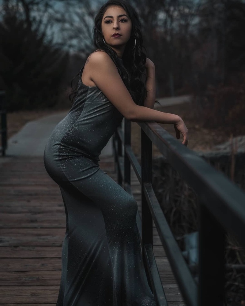 Female model photo shoot of Latinagirl208