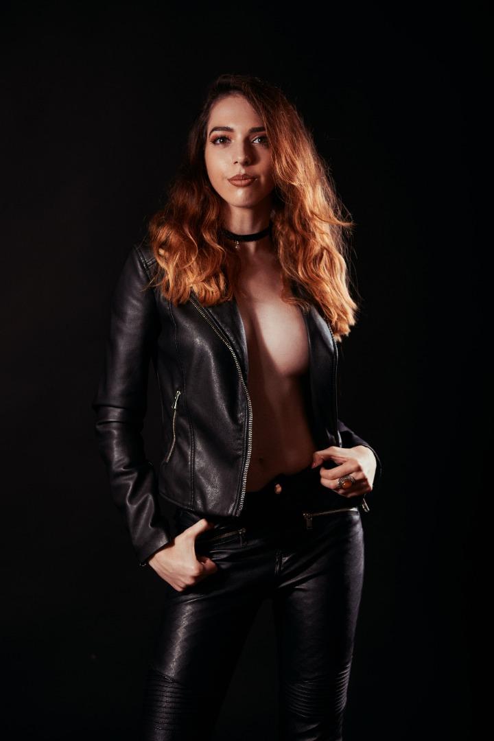 Female model photo shoot of Ana Maria Magdalena