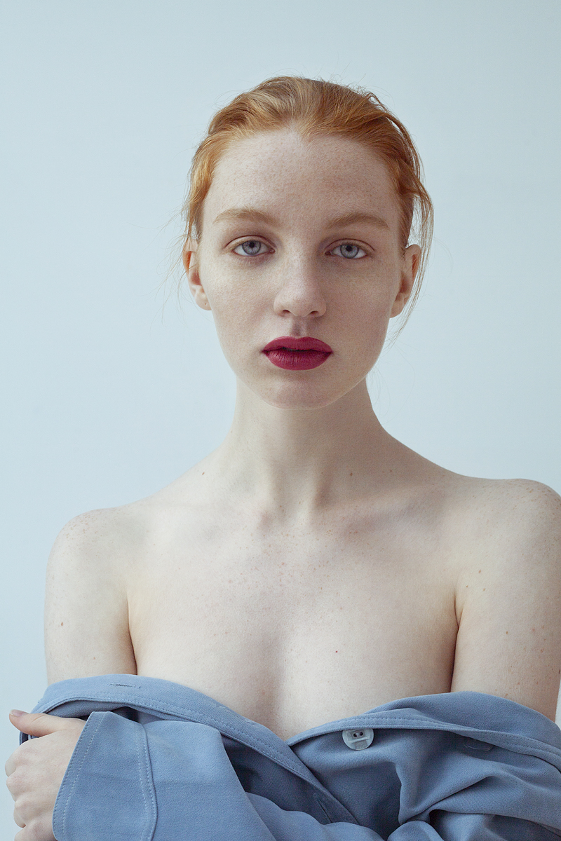 Female model photo shoot of Alisa Stukalova