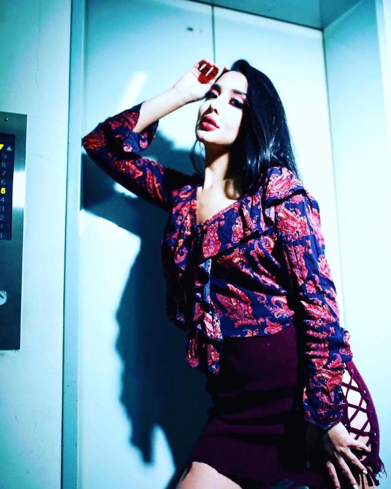 Female model photo shoot of RenaTokyo