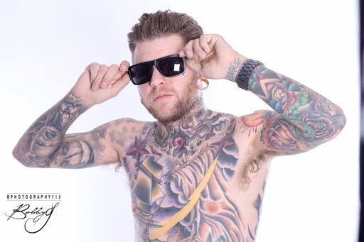 Male model photo shoot of Tattooedjax88 in Cali