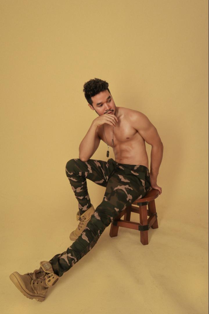 Male model photo shoot of Sakti mikaeel