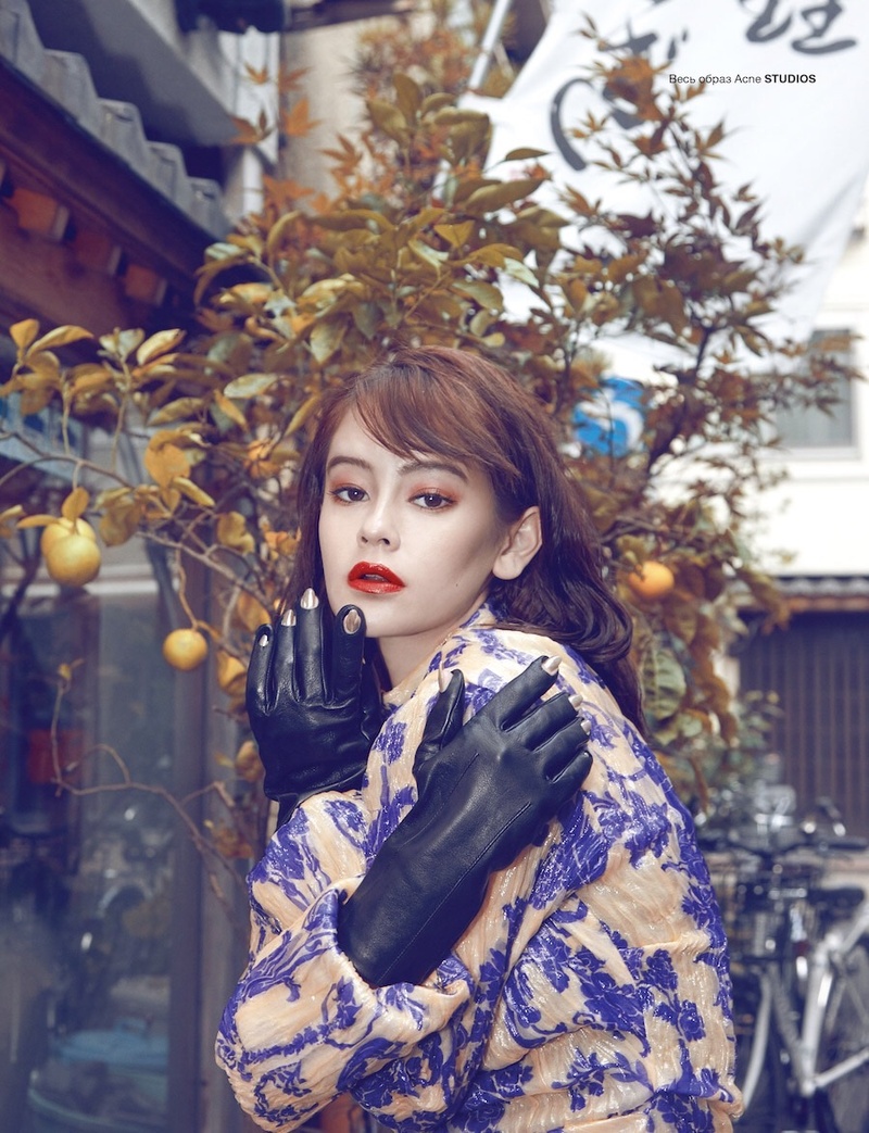 Female model photo shoot of YurikaMaki