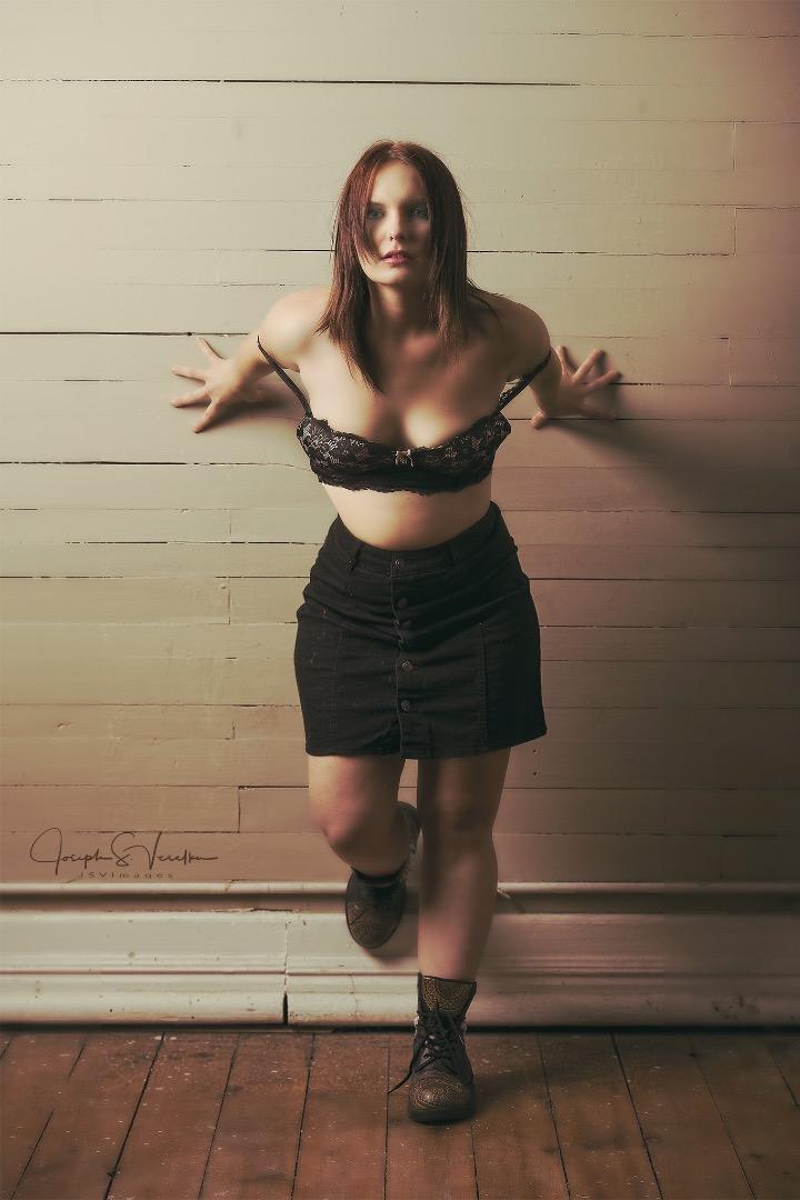 Female model photo shoot of Mistress Miztic