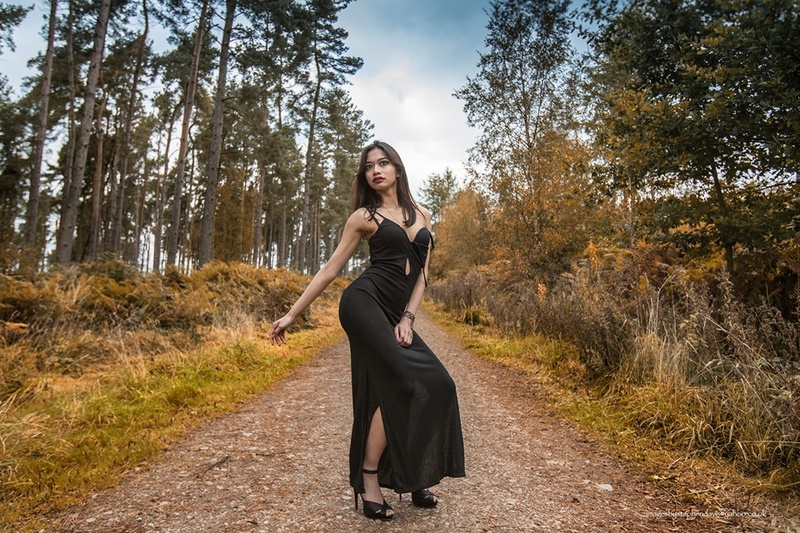 Female model photo shoot of xcrossnia