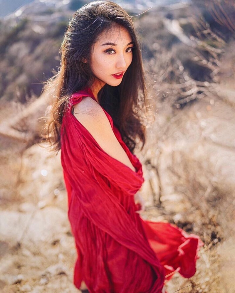Female model photo shoot of Tricia Wang