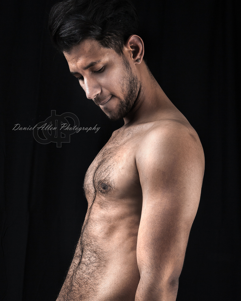 Male model photo shoot of Daniel Allen - Photog