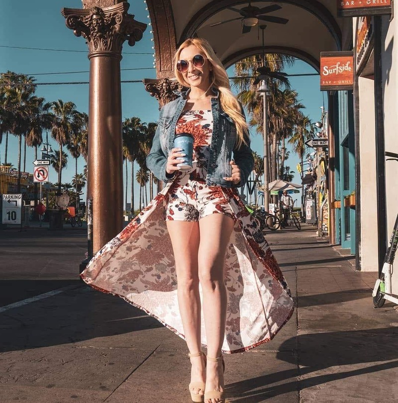 Female model photo shoot of Justclau_claulifestyle in Venice, California