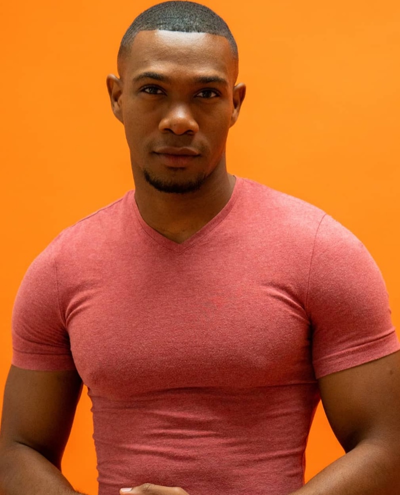 Male model photo shoot of Daishaun Bennett in Orlando Fl