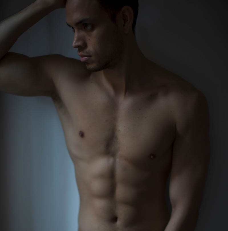 Male model photo shoot of e3n Croes