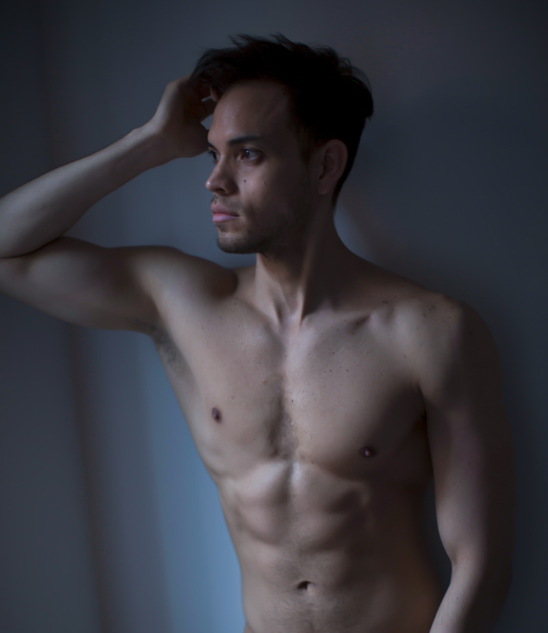 Male model photo shoot of e3n Croes