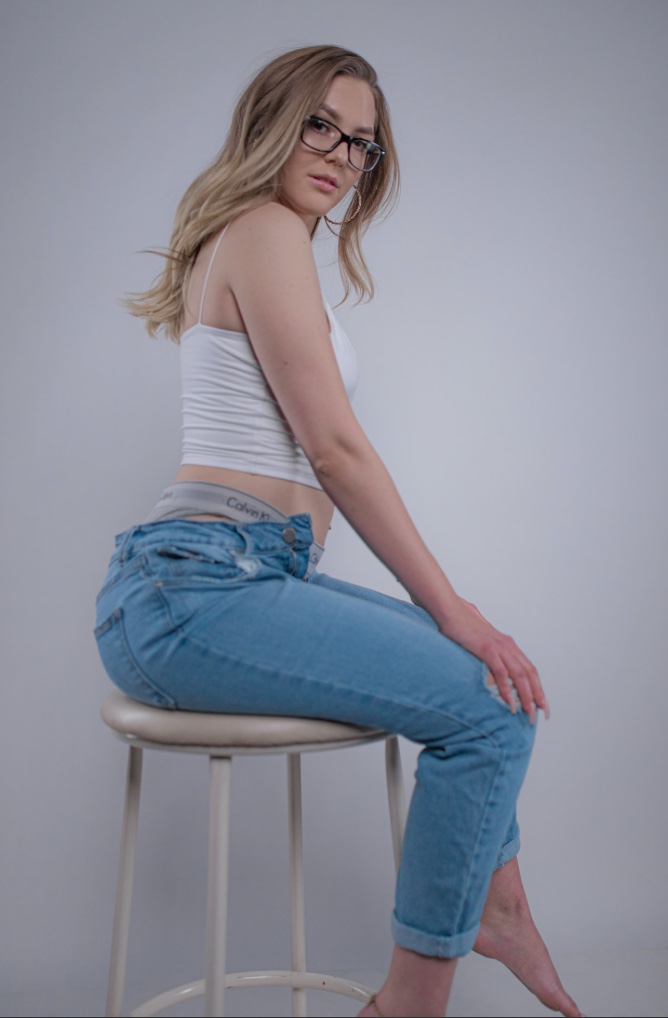Female model photo shoot of Zoe Mcbride in las vegas