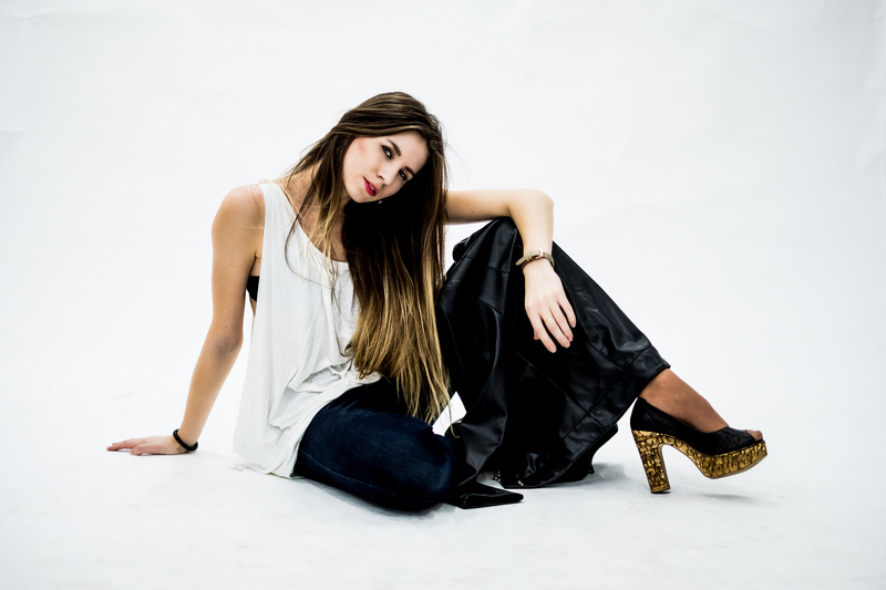 Female model photo shoot of Julia Storozh