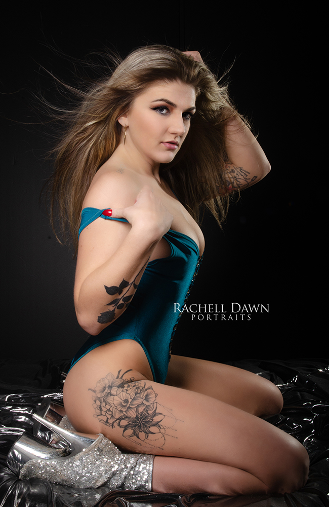 Female model photo shoot of Rachell Dawn in Huntsville. AL