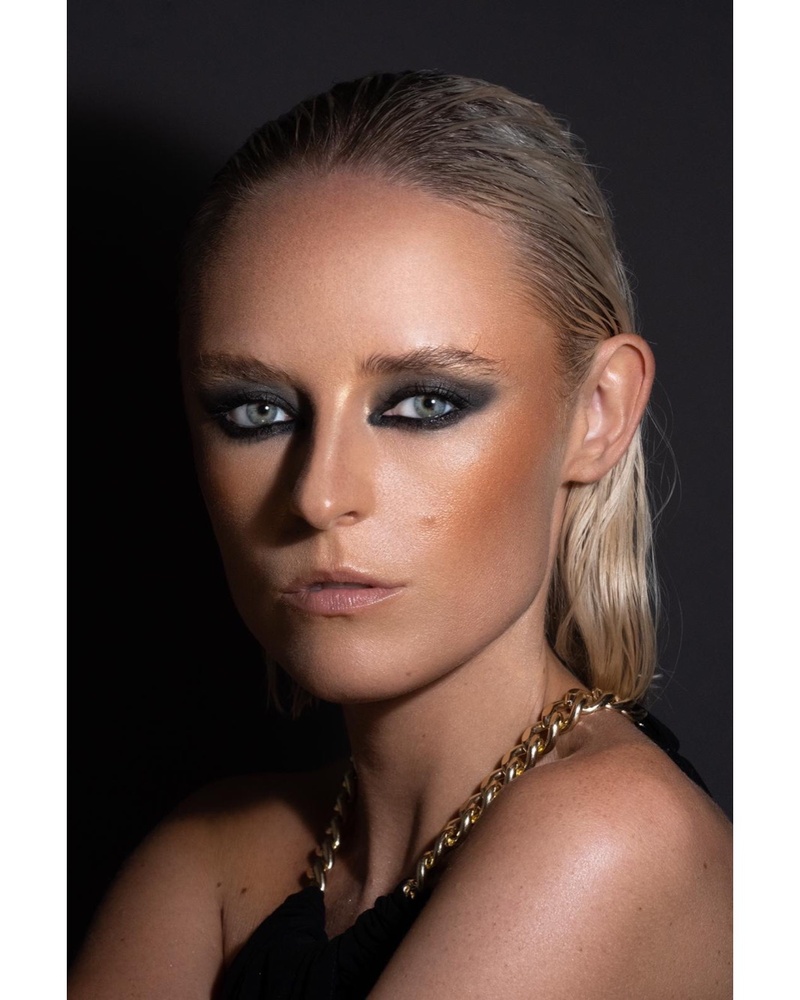 Female model photo shoot of Noemie Asbyornsen