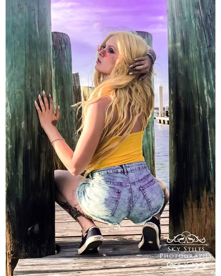 Female model photo shoot of JessSikkuh in Corpus Christi